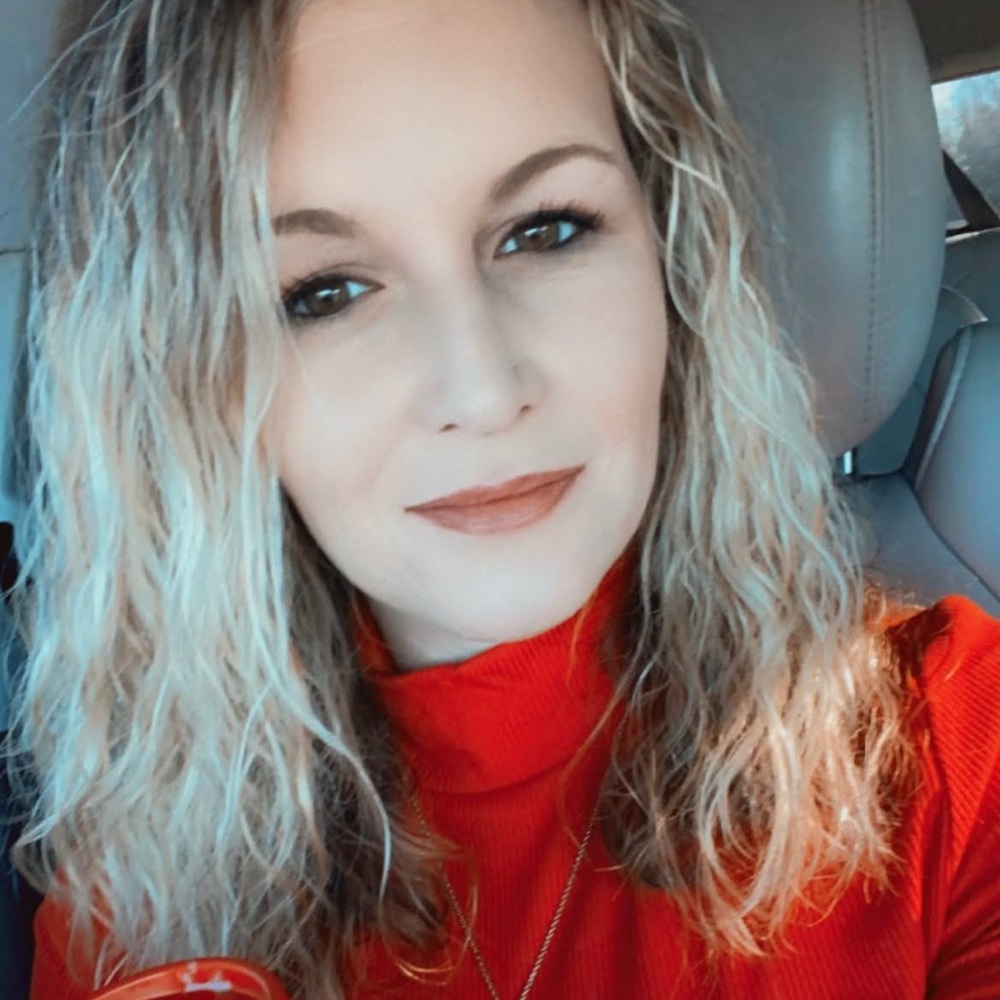 Meet your Posher, Crystal